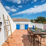 Bed & Breakfast Quinta Do Ourives 4*