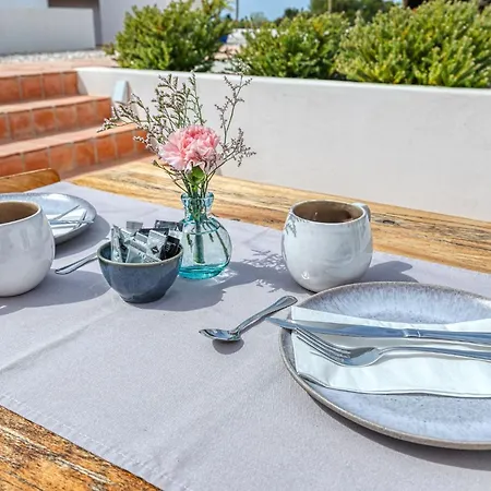Quinta Do Ourives Bed & Breakfast *